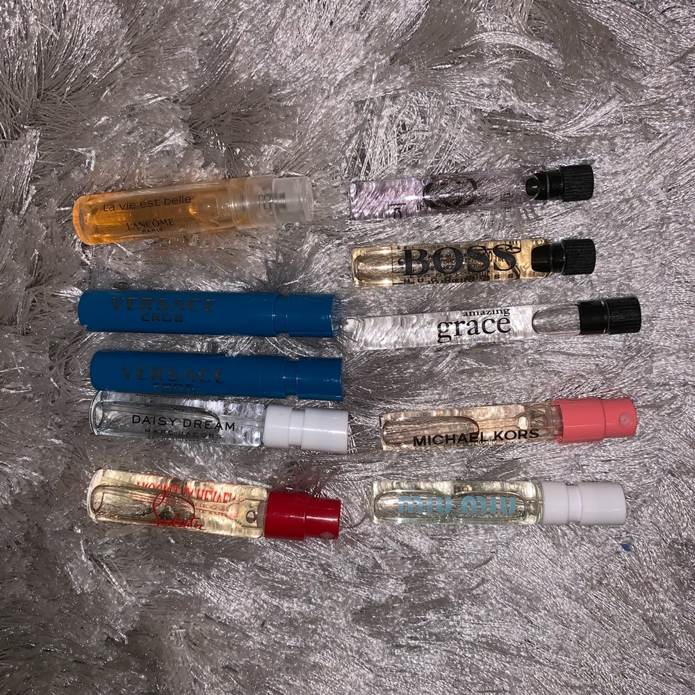 Designer fragrance sampler